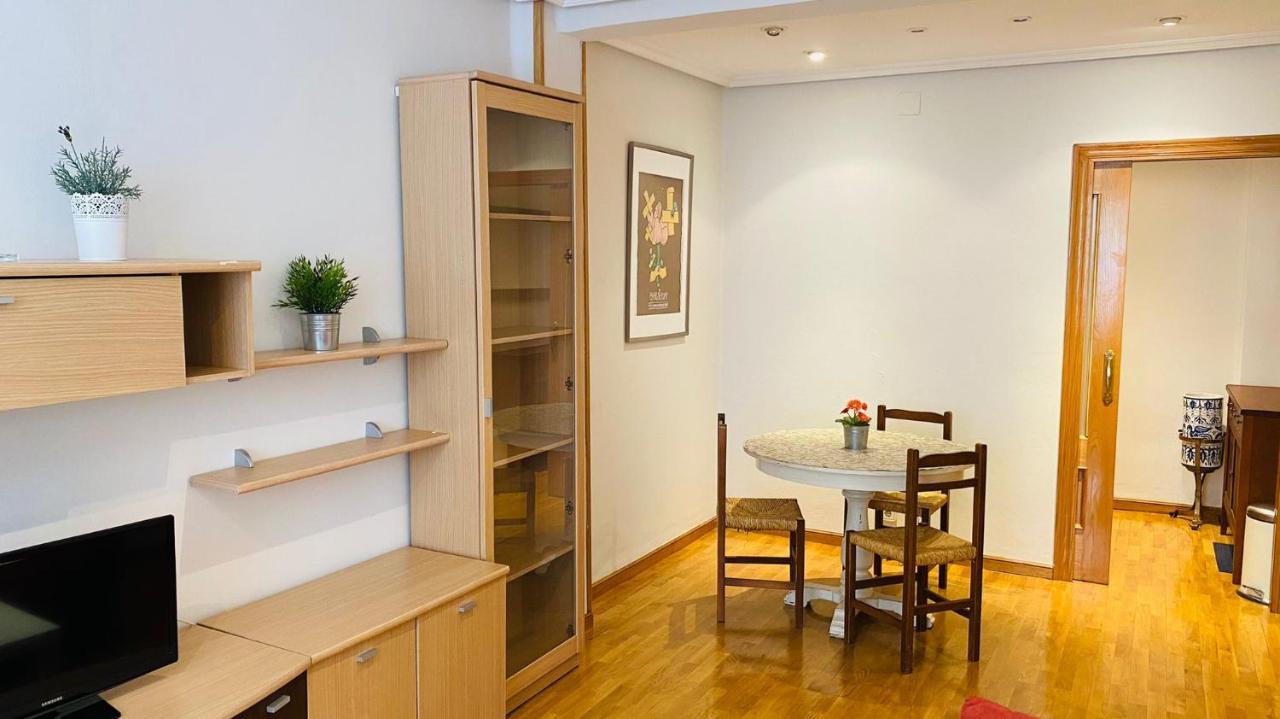 Piso 3 Habitaciones Al Lado Del Auditorio Y A 5 Min De Oviedo Centro Zewnętrze zdjęcie